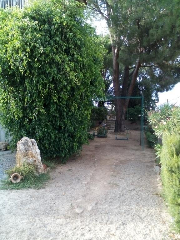 B&B Il Vigneto Capoterra Bagian luar foto